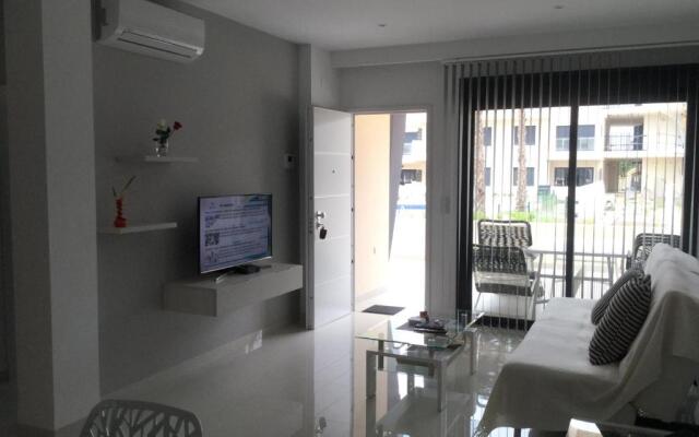 Playa Elisa Bay app 411