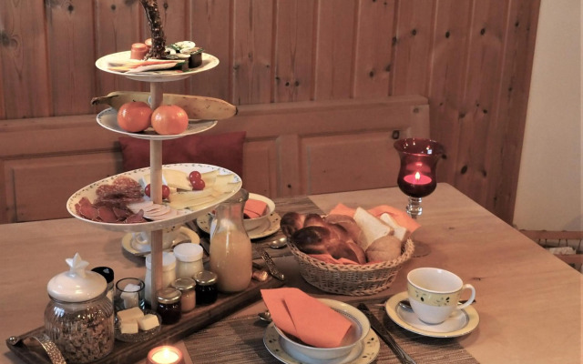 Chesa Sper l'Ovel Brail