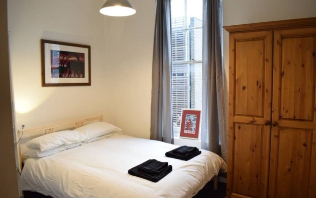 2 Bedroom Flat Sleeps 4 In Clapton