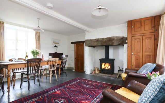 Trevowhan House