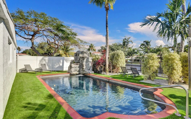 Private Heated Pool 3BR with Water View