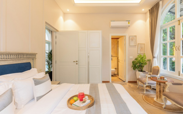 ELIVAAS Vacasa 5BHK PetFriendly & Pool