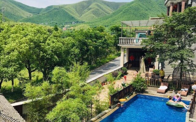 Moganshan Wild House