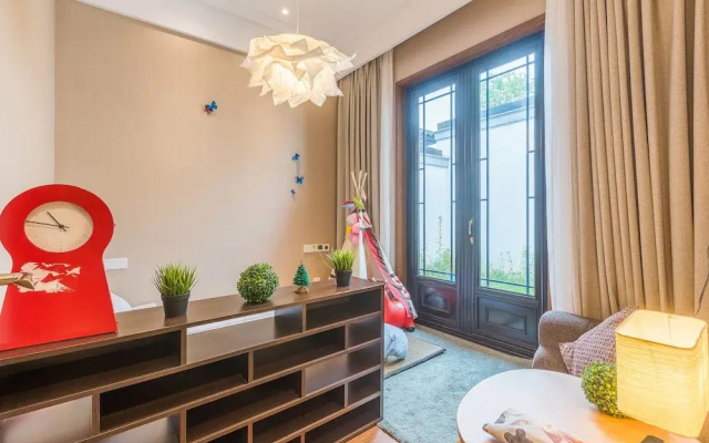 One Family Mogan Mountain Villa