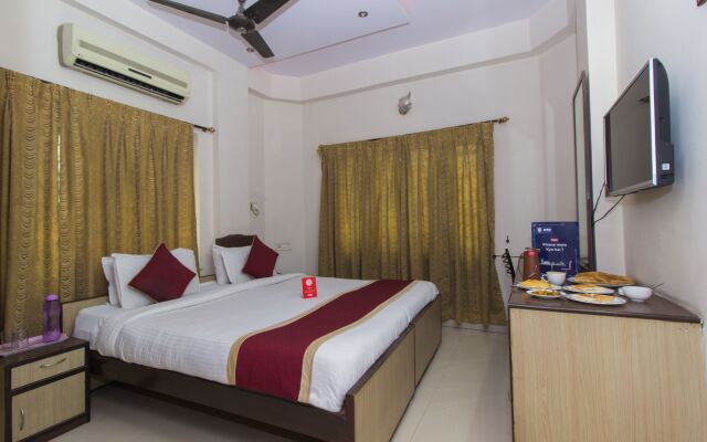 OYO 730 Hotel Karishma Homes