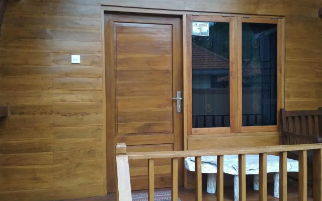 Bemo Villas & Pool