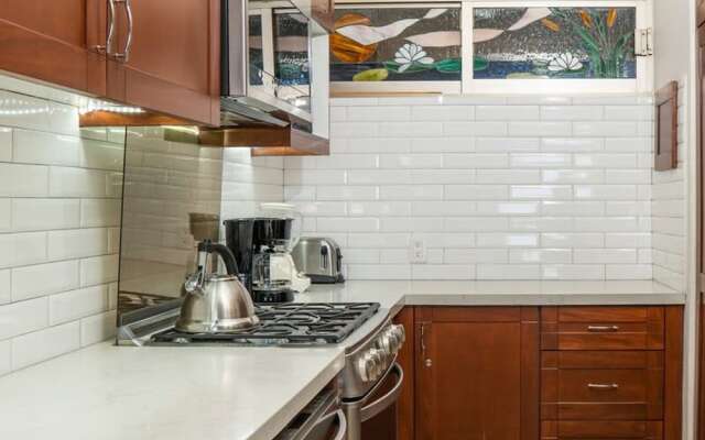 Ocean Front Condo With Pool Sleeps 6 Adults
