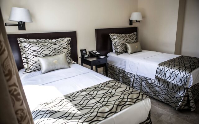 Mutiny Hotel