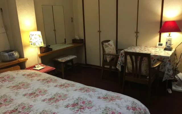 Ladies Inn moTomachi - Caters to Women