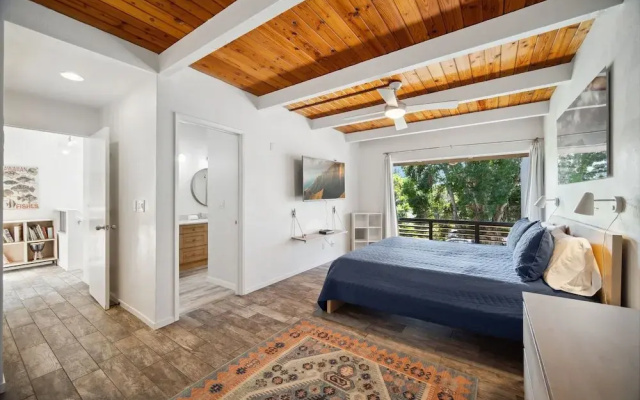 Pali Ke Kua #237 2 Bedroom Condo by RedAwning