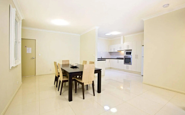 Astina Serviced Apartments - Central