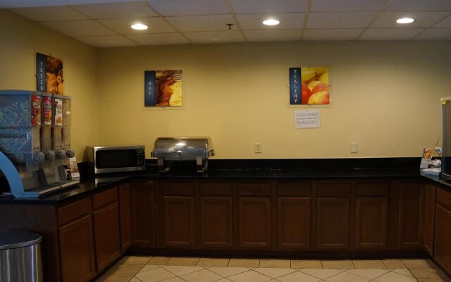 Country Inn & Suites by Radisson, Pickerington, OH