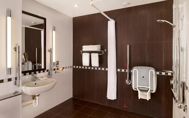 Crowne Plaza London - Gatwick Airport