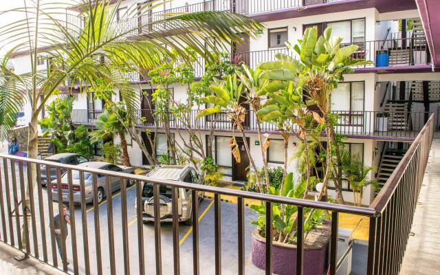 Hotel Suites Royal