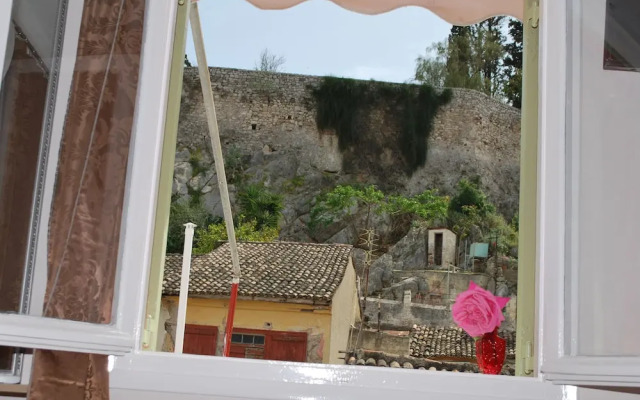 Asimoni Pension