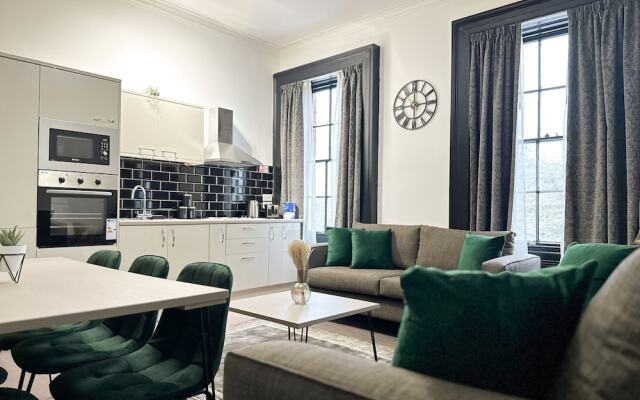 Mulberry Aparthotel