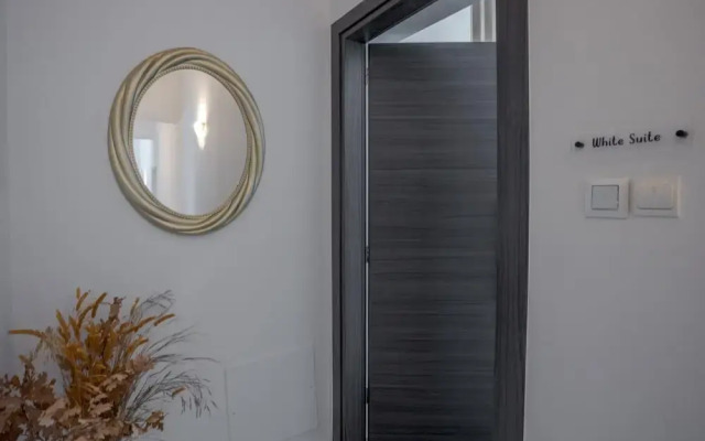 Myra Mare White Suite by Estia