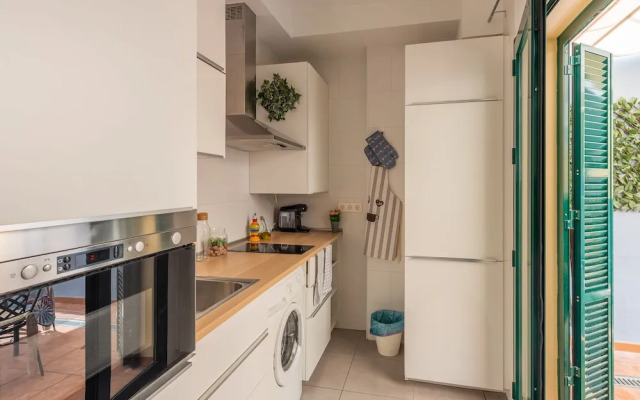 Skysea Holidays City Center Suites