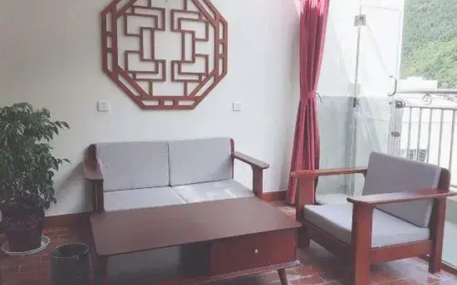 Kangding Light and Shadow Hotel