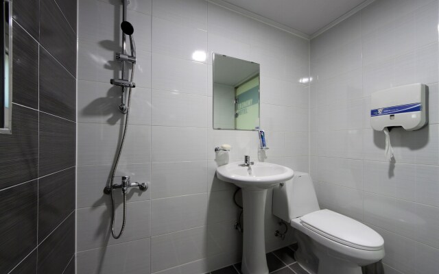 Ekonomy Hotel Incheon