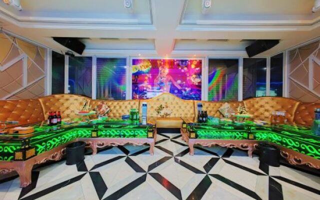 Meijule E-Sports Hotel (Haifeng Food Street)