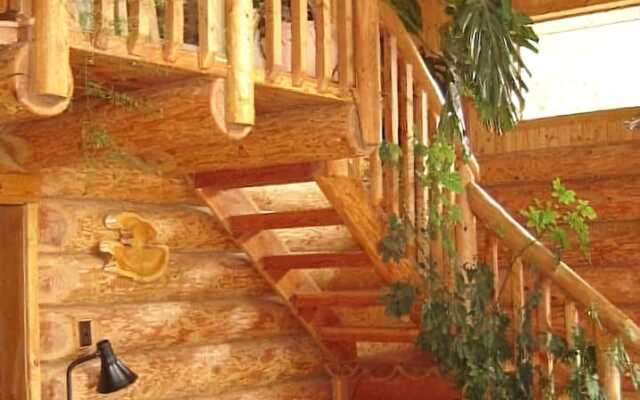 Blaeberry Mountain Lodge