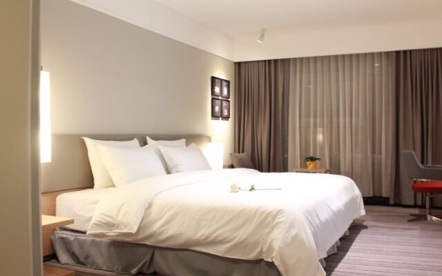Tianjin U Hotel