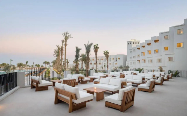 Serry Beach Resort