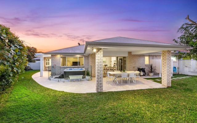 Salty Pause @ Bondi House