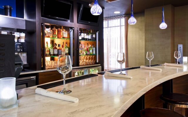 Courtyard by Marriott Louisville Airport