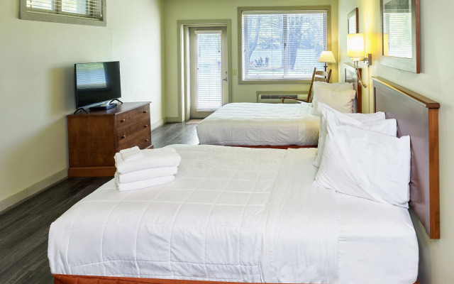 Peaks of Otter Lodge