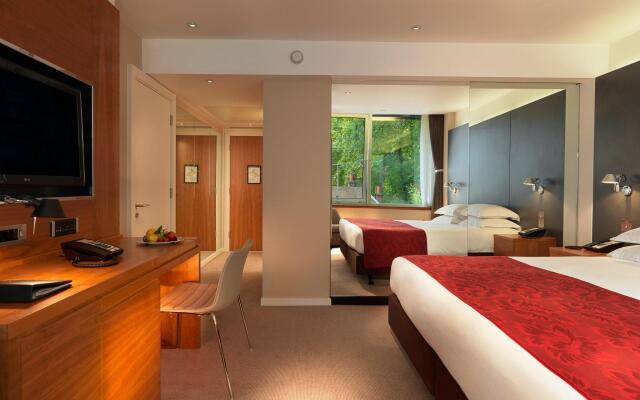 Royal Garden Hotel