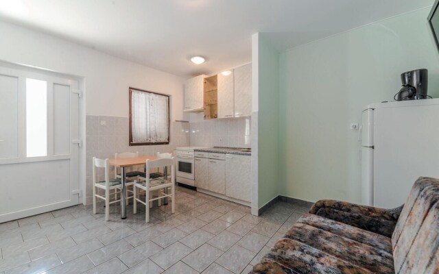 Nice Home in Bosana With Wifi and 2 Bedrooms