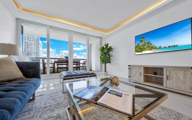 Serene and Modern Apartment Centrally Located