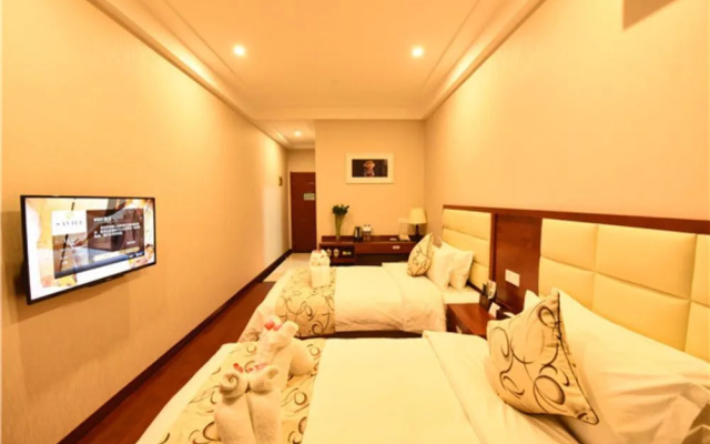 Savile K-Knight Luan Hotel