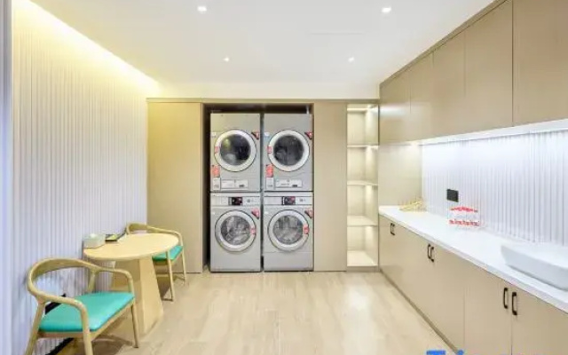 Manju Hotel (Nantong Development Zone AEON Mall Xinghu 101 Branch)