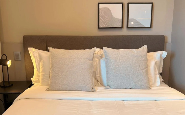 White 2880 - Pinheiros