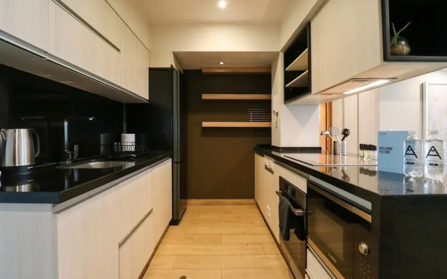 w Sensational 1BR With Private Pool in Barranco
