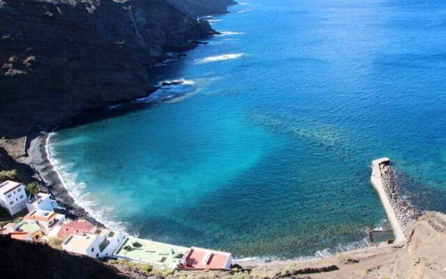 Apartment With 2 Bedrooms in Alojera, With Wifi
