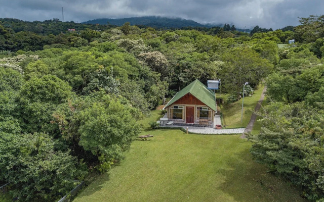 Hotel de Cabañas Valle Campanas