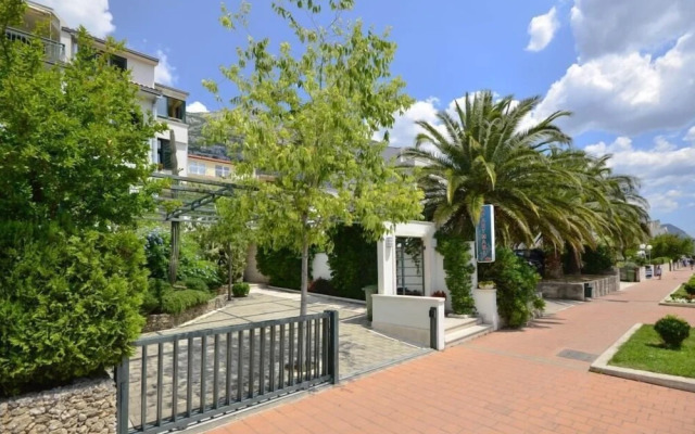 Gianni - Modern & Great Location - A3