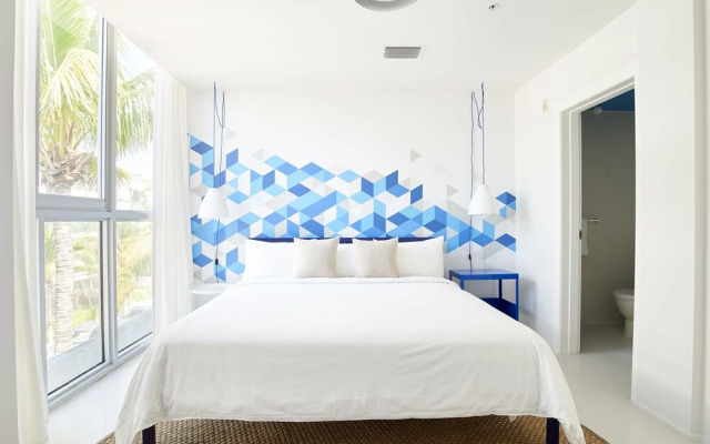 Sonder - South of 5th