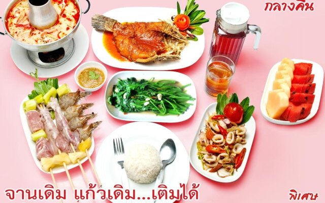 Paree Hut Resort Koh Sichang