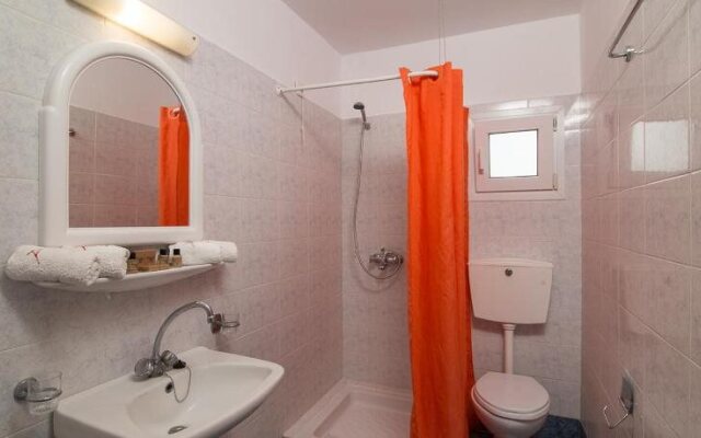 Akti Hotel & Apartments