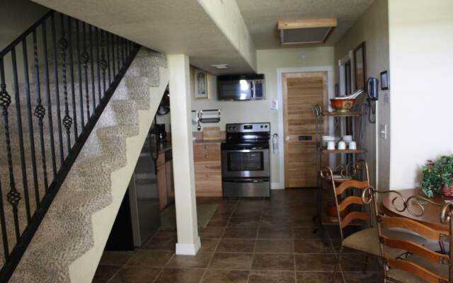Canyon Lake Condos - Lakeview Vacation Rentals