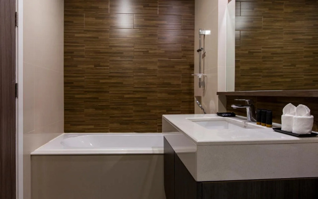 Metropolis Suites Bangkok, Tapestry Collection by Hilton