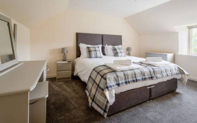 Loch Ness House Hotel
