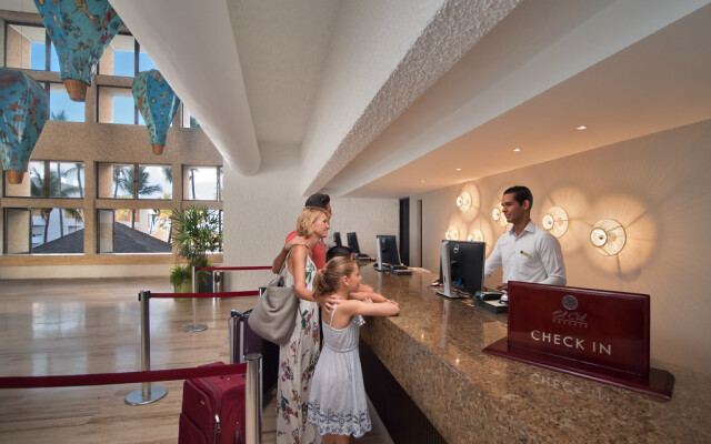 El Cid Castilla Beach Hotel