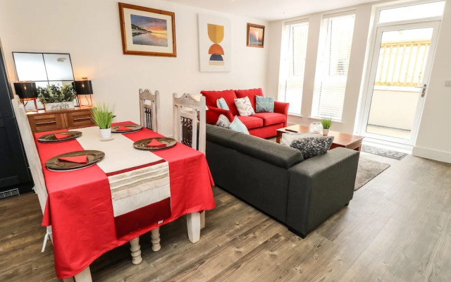 9 Breakwater Way