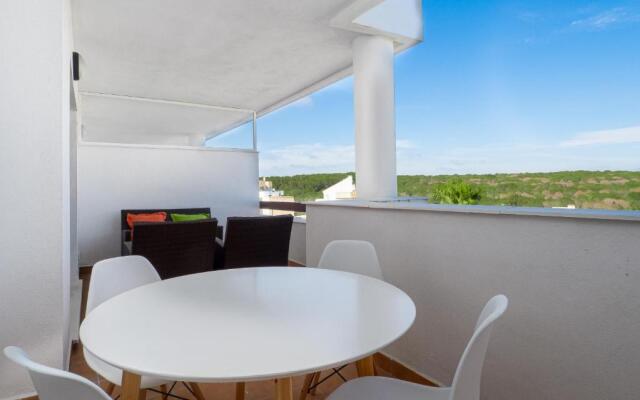 2139 - lovely 2 bedrooms first line golf